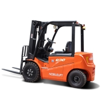 FE4P30/35Q四支點(diǎn)鋰電平衡重叉車(chē)，諾力電動(dòng)叉車(chē)